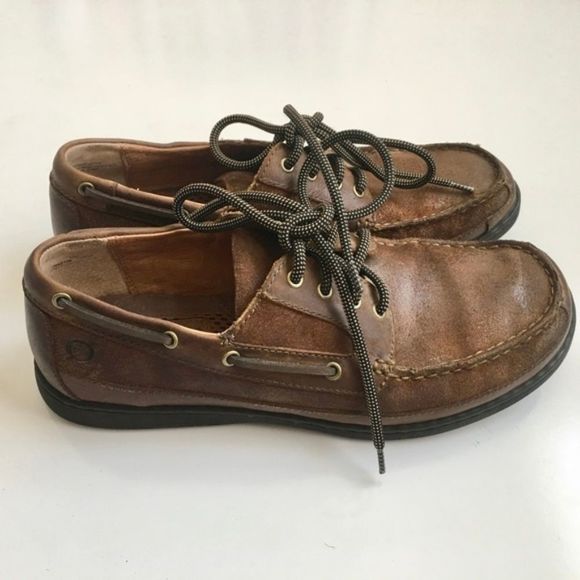 born boat shoes